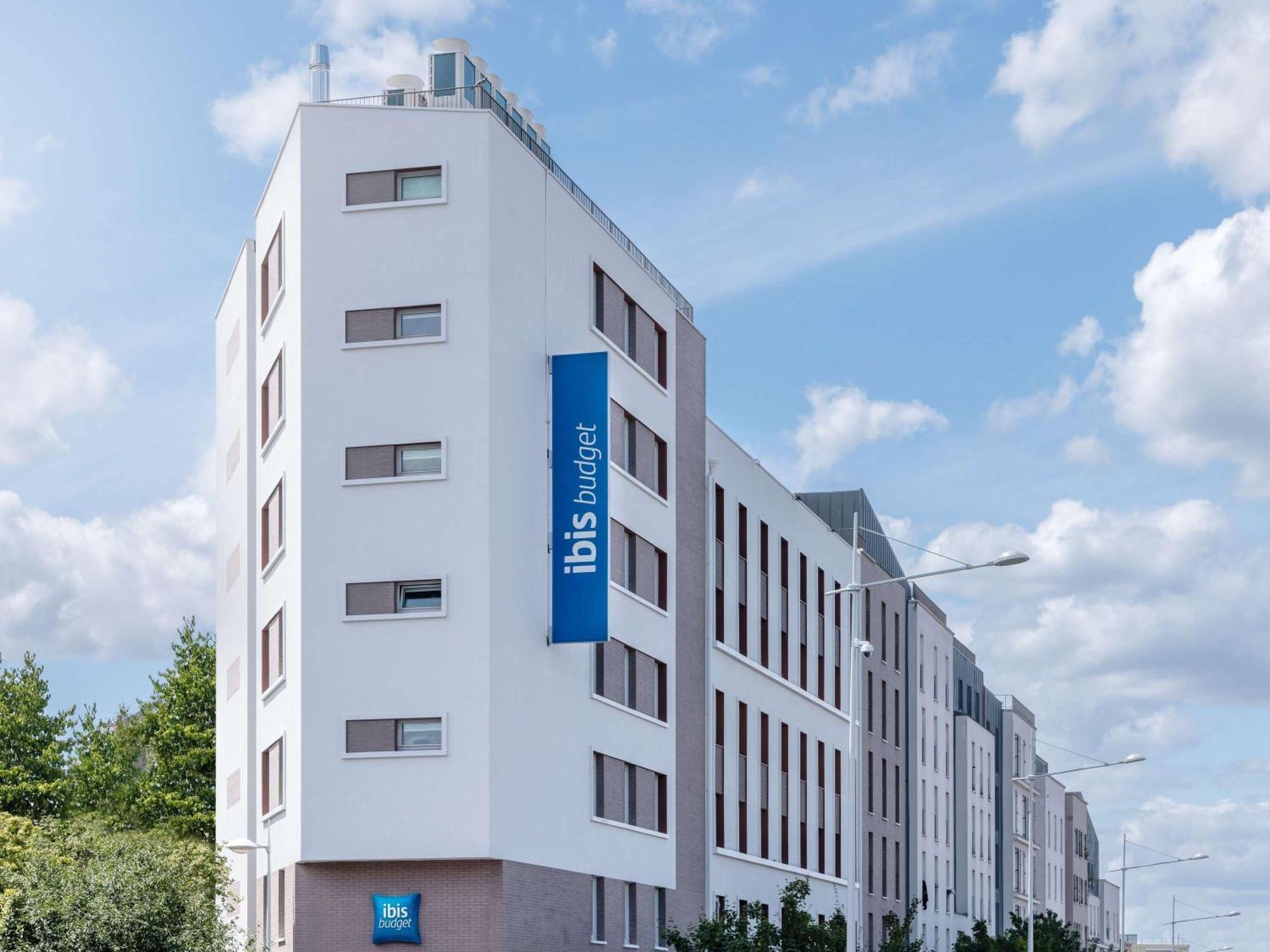 Ibis Budget Nanterre La Defense Exterior foto